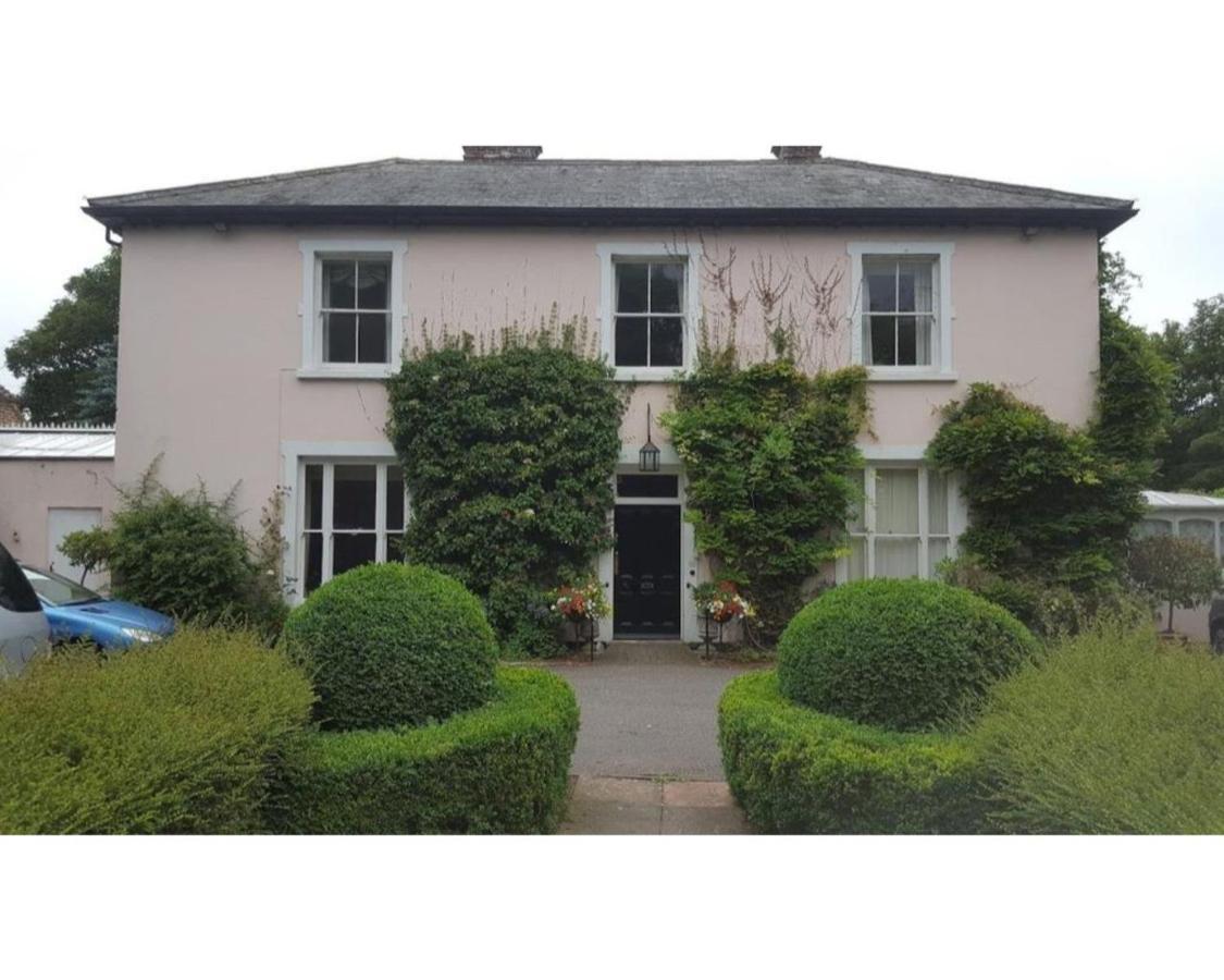 มาร์ลีย์ เฮาส์ เบด แอนด์ เบรกฟาสต์ Bed & Breakfast Winfrith Newburgh ภายนอก รูปภาพ