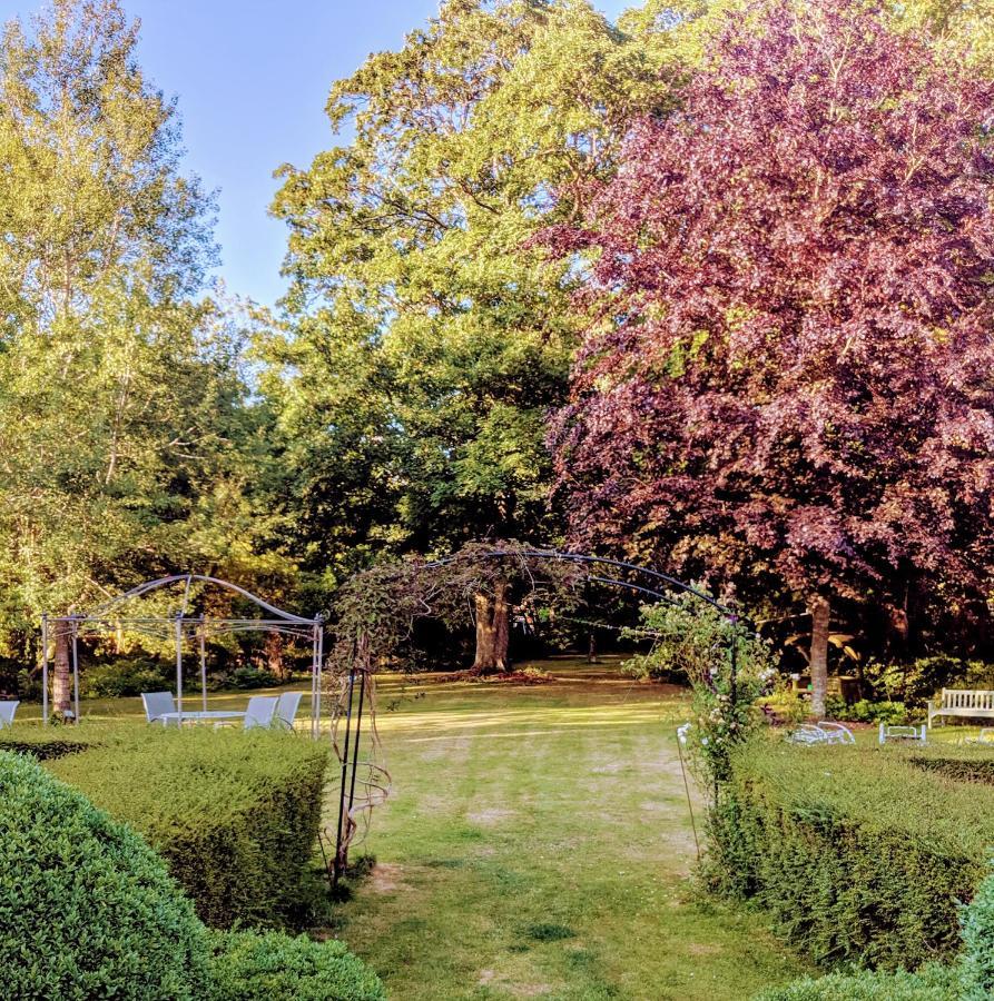 มาร์ลีย์ เฮาส์ เบด แอนด์ เบรกฟาสต์ Bed & Breakfast Winfrith Newburgh ภายนอก รูปภาพ