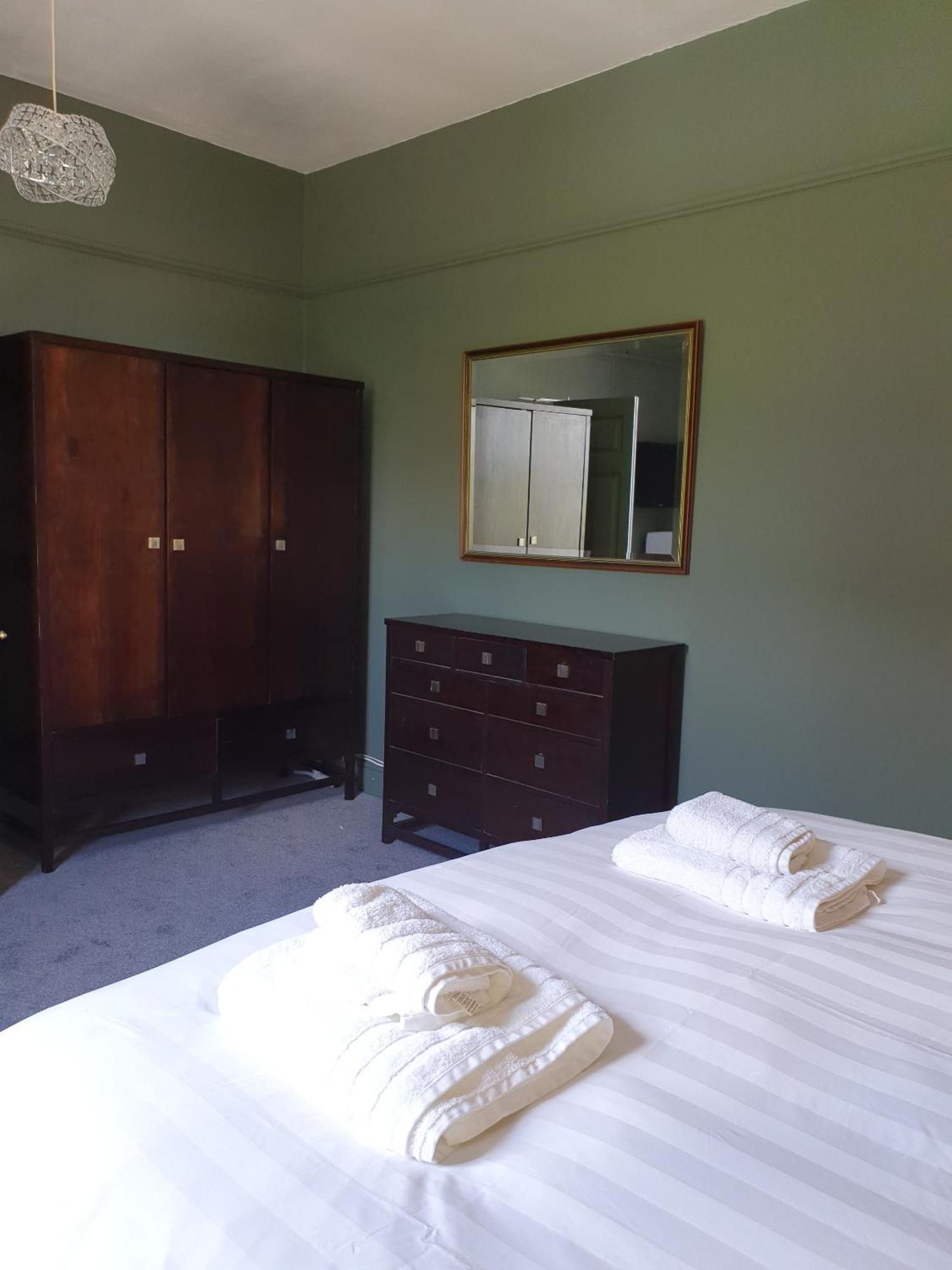 มาร์ลีย์ เฮาส์ เบด แอนด์ เบรกฟาสต์ Bed & Breakfast Winfrith Newburgh ภายนอก รูปภาพ