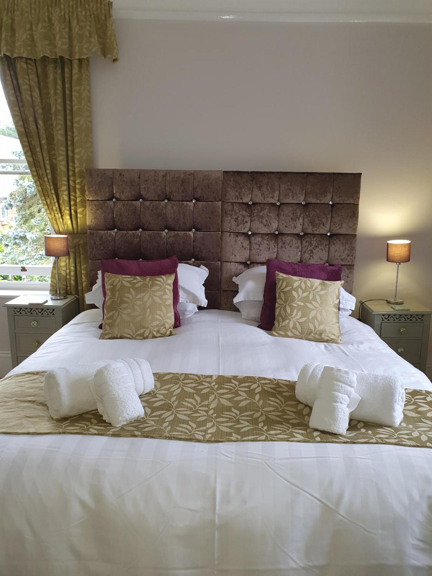 มาร์ลีย์ เฮาส์ เบด แอนด์ เบรกฟาสต์ Bed & Breakfast Winfrith Newburgh ภายนอก รูปภาพ